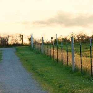 🛍👚👔 Bundles or Make an Offer!